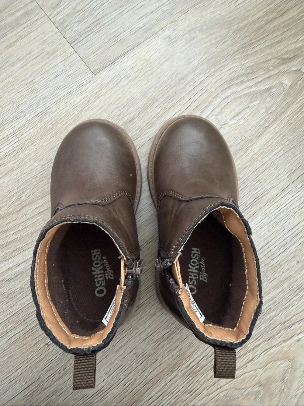 OshKosh B’gosh Toddler Boy Brown Ankle Boots Size 7c